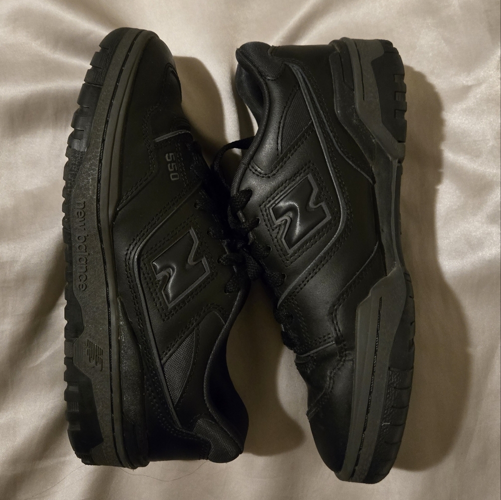 NWT New Balance Black Nior 550 Sneakers